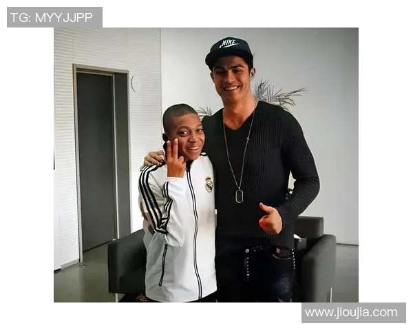 足球明星身高大比拼谁是最矮的足球巨星引发热议