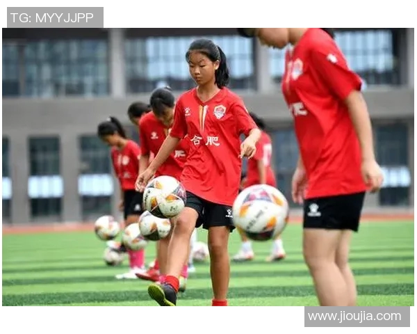 足球明星幼儿园作业创意大比拼让孩子们在快乐中学习足球知识与团队合作精神